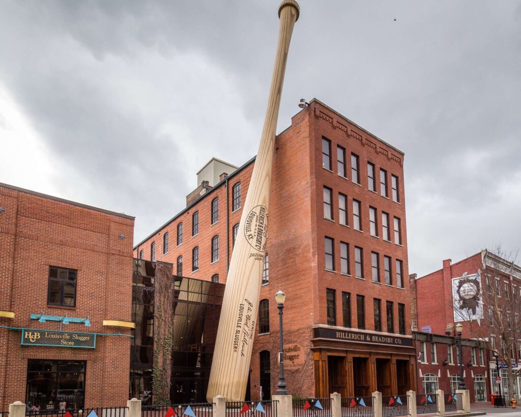 Louisville Slugger Exterior | Image By Mobilus In Mobili - CC BY-SA 2.0